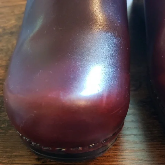 Dansko Women's Working Clogs Cordovan Sz 37/7 - Picture 5 of 12